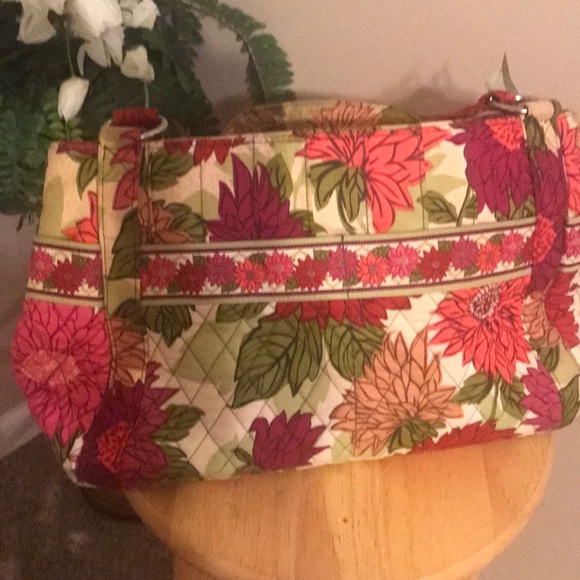 Vera Bradley Shoulder Bag & 1 Beautiful Wallets - Picture 4 of 6
